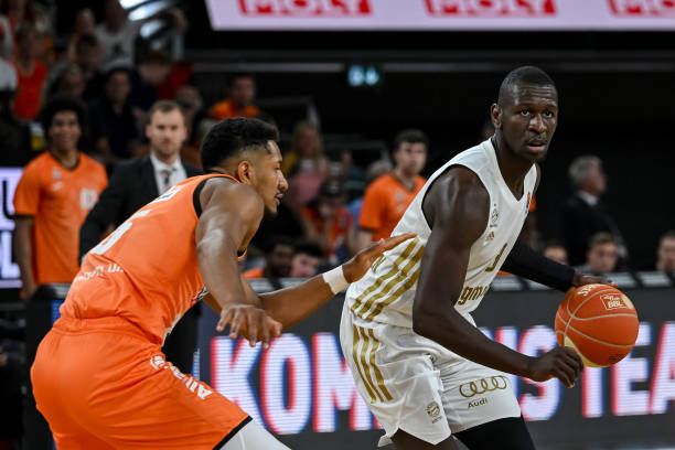 成功击败对 成功击败对