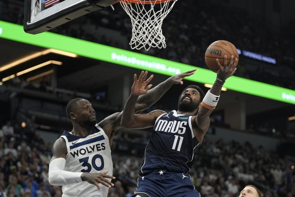 背后多年坚 背后多年坚