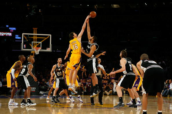 船外线的关 船外线的关